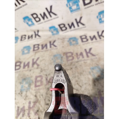 Прижим форсунки DAF 106 181944 (333)-1