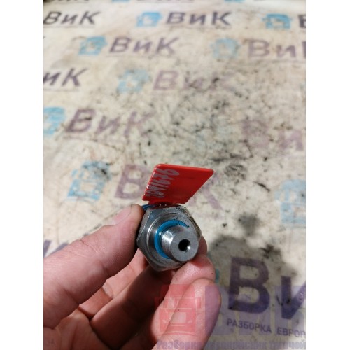 Датчик давления топлива DAF 106 181944 (318)-1