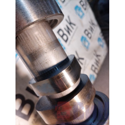 Распредвал DAF 106 181944 с деф. (208)-6