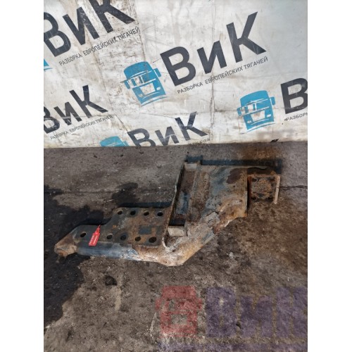Кронштейн усилителя бампера Iveco Stralis 312794 Cursor-13 RH ржавый (909)