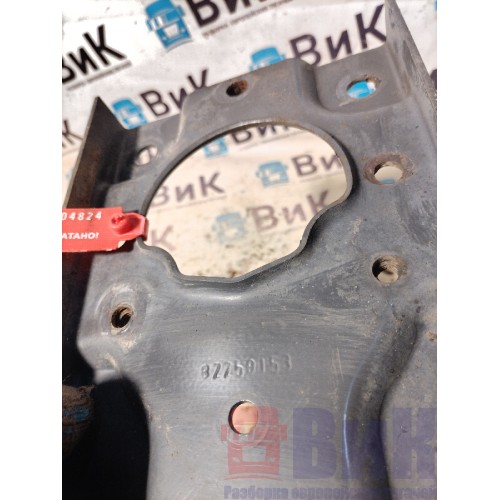 Кронштейн корпуса фары Volvo FM 651145 (824)-1