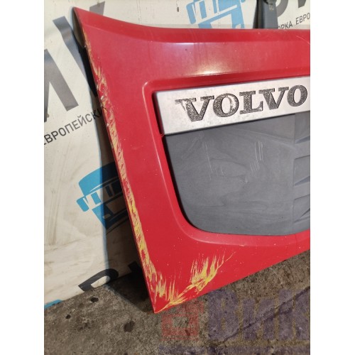 Капот Volvo FM 651145 в сборе с петлями и замками с деф. (791)-3