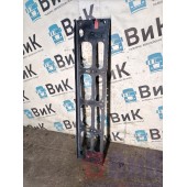 Кронштейн решетки радиатора Volvo FM 651145 с деф. (803)
