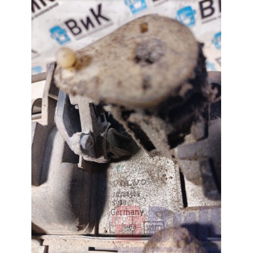 Ручка открывания двери Volvo FM 651145 наружняя LH с ключом (713)-3