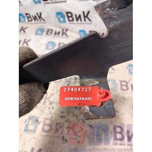 Кронштейн солнцезащитного козырька Volvo FM 651145 с деф. (727)-4