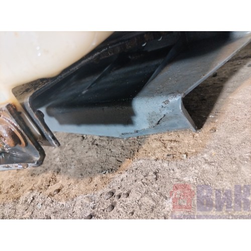 Подножка основная DAF 105 943531 LH в сборе с деф. (705)-6