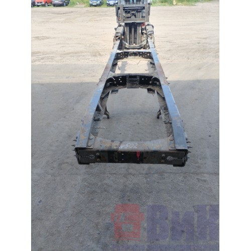 Рама Volvo FM 651145 с док-ми дефект средней траверсы (698)