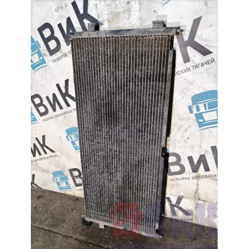 Радиатор кондиционера Volvo FH12 214752 (675)-2
