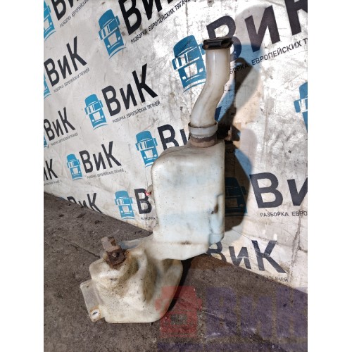 Бачок омывателя с горловиной Volvo FH12 214752 (690)-1