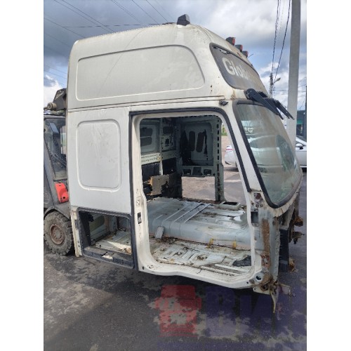 Каркас кабины Volvo FH12 214752 ржавый (574)-1