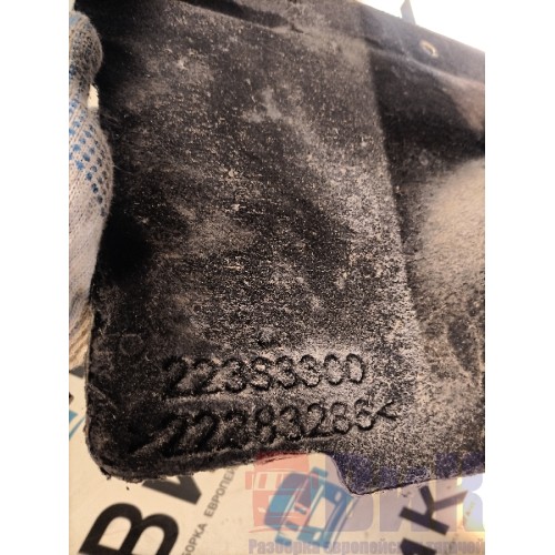 Пыльник двигателя Volvo FH 4 732456 RH (575)-3