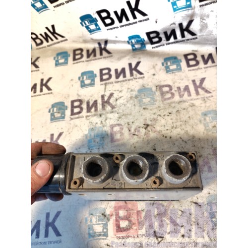 Кран ECAS Volvo FH12 214752 (464)-4