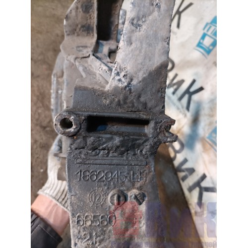 Кронштейн фары DAF 105 XF 954749 LH с деф. (429)-3