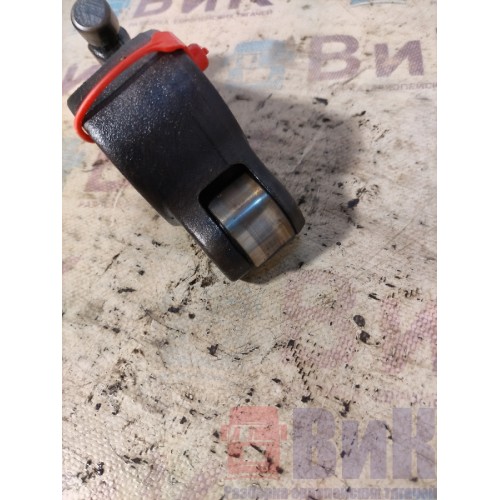 Рокер впускной Volvo FH12 214752 D12D (256)-1