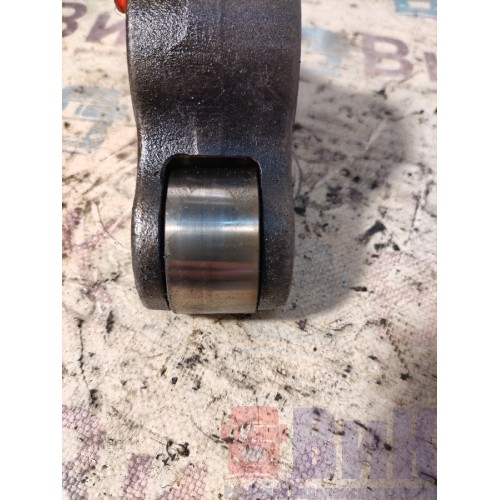 Рокер форсуночный Volvo FH12 214752 D12D (266)-1