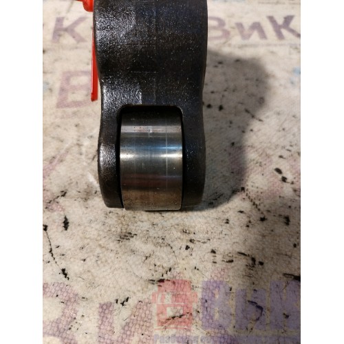 Рокер форсуночный Volvo FH12 214752 D12D (265)-1