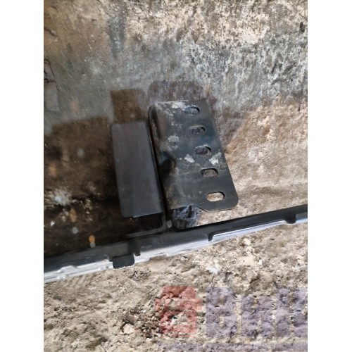 Кронштейн бампера Mercedes Actros MP4 717724 средней части (081)-4