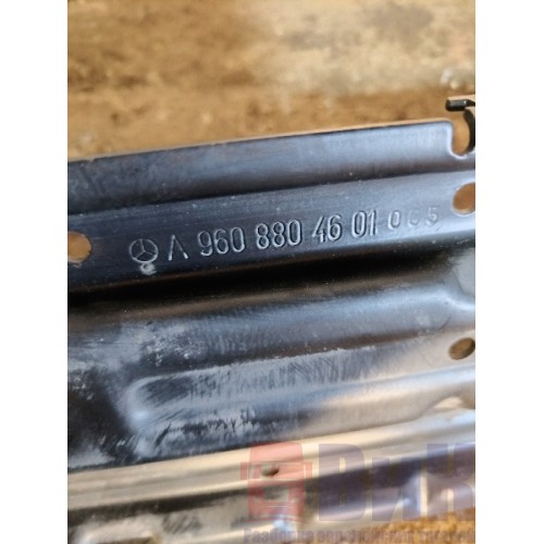 Кронштейн бампера Mercedes Actros MP4 717724 средней части (081)-1