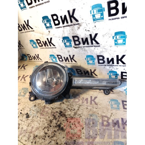 Фара противотуманная Mercedes Actros MP4 717724 RH (106)