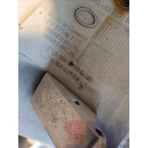 Накладка переднего бампера Mercedes Actros MP4 717724 (098)-1