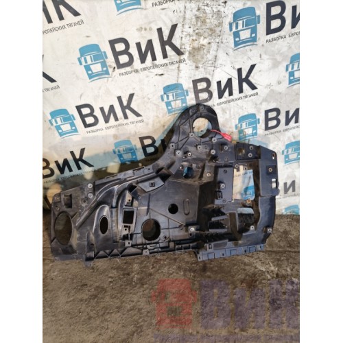 Корпус фары Mercedes Actros MP4 717724 RH (075)