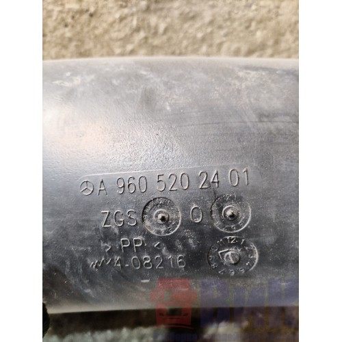 Патрубок воздушного фильтра Mercedes Actros MP4 717724 (103)-5