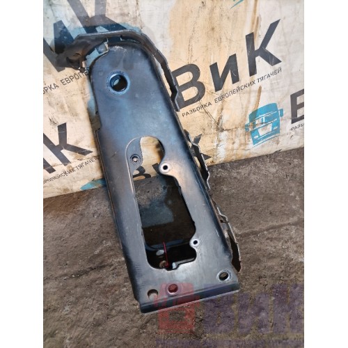 Кронштейн кабины Mercedes Actros MP4 717724 RH (114)-3