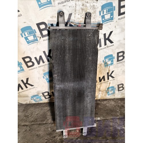 Радиатор кондиционера Mercedes Actros MP4 717724 (122)-3