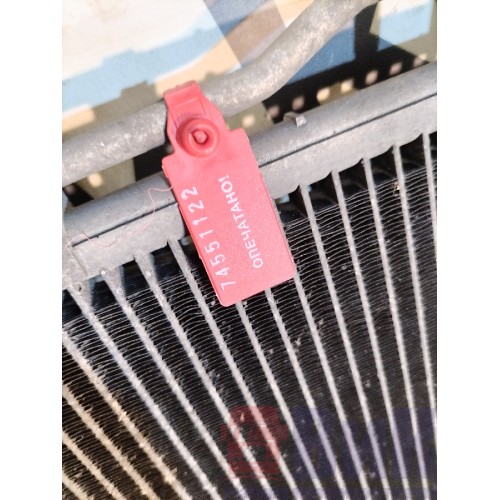 Радиатор кондиционера Mercedes Actros MP4 717724 (122)-1