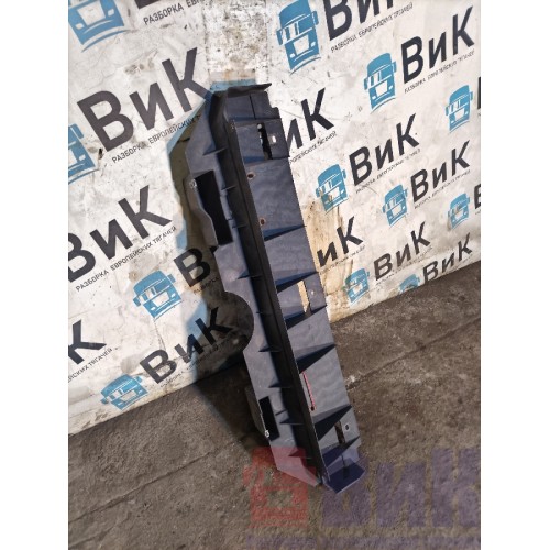 Накладка радиатора Mercedes Actros MP4 717724 (126)-3