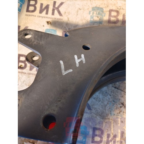 Кронштейн замка крыла Scania R 420 155651 LH (158)-3