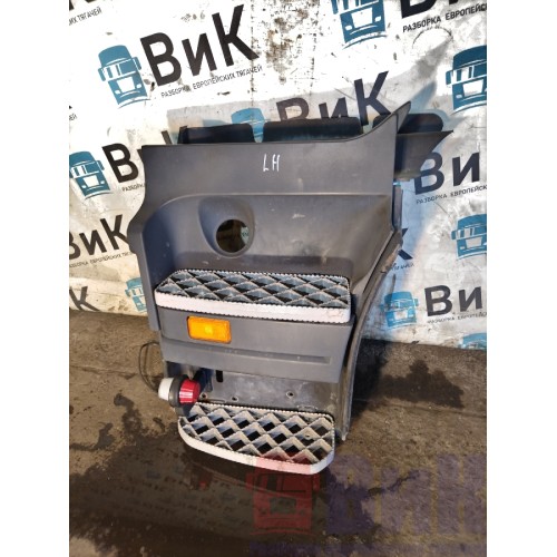 Подножка основная Scania R 420 155651 LH в сборе (160)