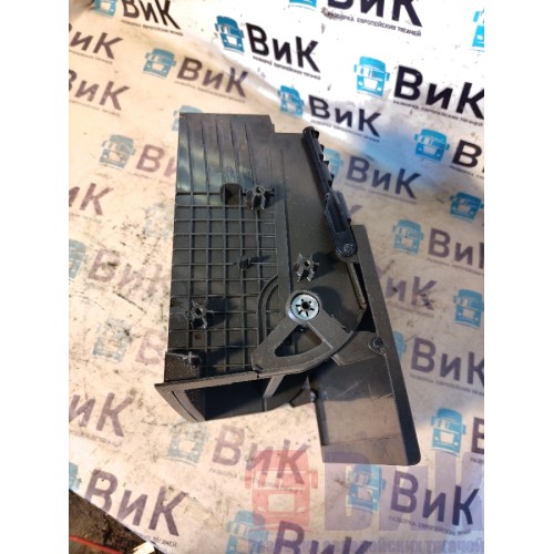 Ящик вещевой Volvo FH 4 732456 (под подстаканником) (066)-2