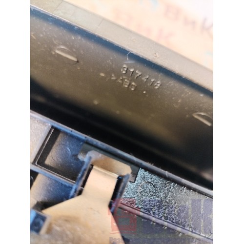 Ящик вещевой Volvo FH 4 732456 (под подстаканником) (066)-5