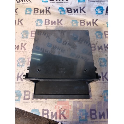 Ящик вещевой Volvo FH 4 732456 (под подстаканником) (066)-6