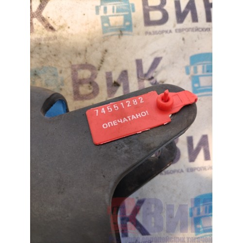 Кронштейн замка кабины Scania R 420 155651 RH (282)-2