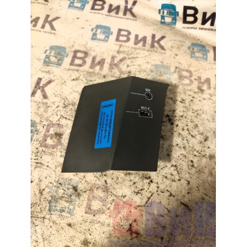 Накладка торпедо Volvo FH 4 732456 с разъемником LH (047)