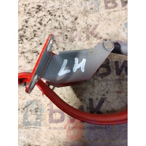 Петля крышки инструментального ящика Volvo FH 4 732456 LH (334)-1