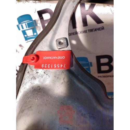 Кронштейн стеклоподъемника Volvo FH 4 732456 LH (339)-1