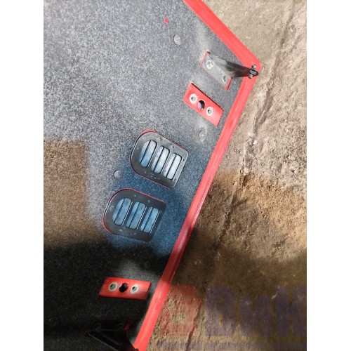 Крышка инструментального ящика Volvo FH 4 732456 в сборе RH (346)-2