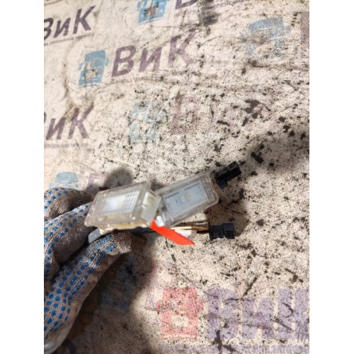 Плафон салона Volvo FH 4 732456 (2 шт) (363)-1