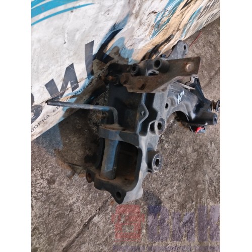 Кронштейн буксировочного пальца Scania R 420 155651 HPI LH (415)-3