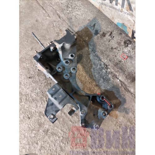 Кронштейн буксировочного пальца Scania R 420 155651 HPI LH (415)-4