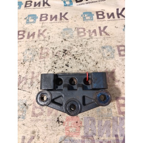 Подушка кронштейна радиатора Mercedes Actros MP4 717724 (426)-1