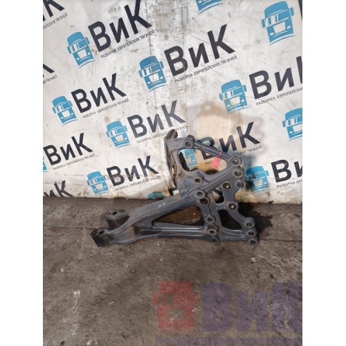 Кронштейн реактивной тяги (бугель) Mercedes Actros MP4 717724 OM471 LA  RH (563)