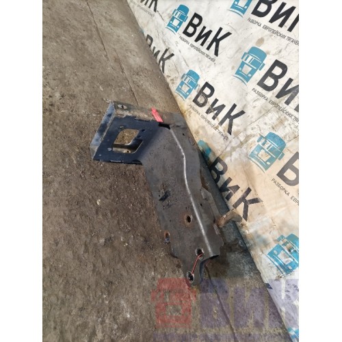 Кронштейн подножкки нижней Mercedes Actros MP4 717724 OM471 LA RH (734)-3