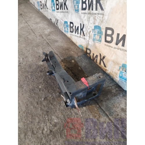 Кронштейн подножкки нижней Mercedes Actros MP4 717724 OM471 LA RH (734)-2