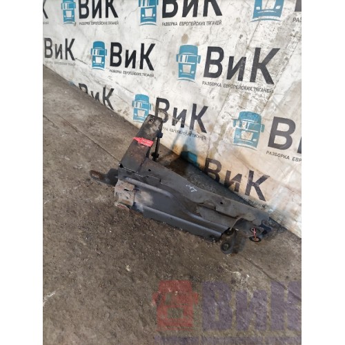 Кронштейн подножкки нижней Mercedes Actros MP4 717724 OM471 LA LH (718)