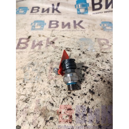 Датчик давления масла-топлива Renault Premium DXI 11 074346 (952)