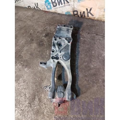 Кронштейн буксировочного крюка DAF 85 CF 175314 RH (987)-1